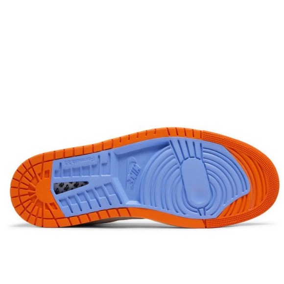 Air Jordan 1 High Zoom Comfort 2
'Royal Pulse Alpha Orange'
Air Jordan 1 ZooM - Picture 7 of 16
